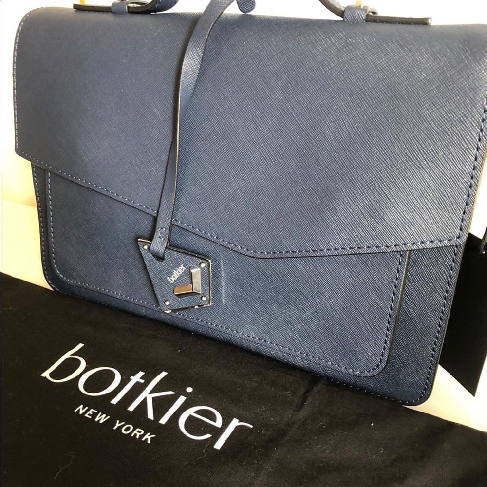 Botkier small shoulder bag/hand bag. Sleek stylish
